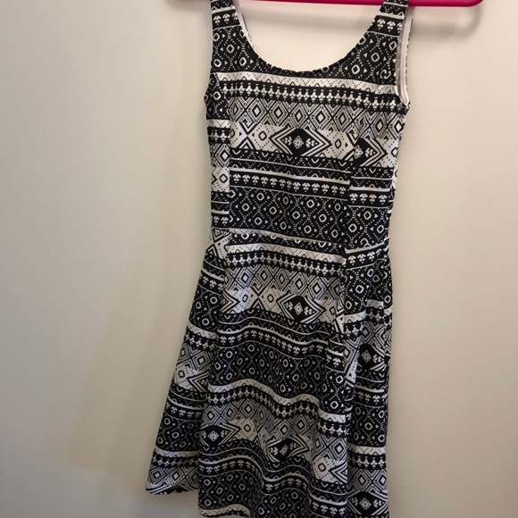Patterned Dress - Picture 1 of 1